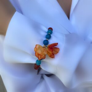 «PETITE FLORAL» Semi-Fine Natural Stone Luxury Bracelet And Earrings Jewellery Set⠀ - Image 2