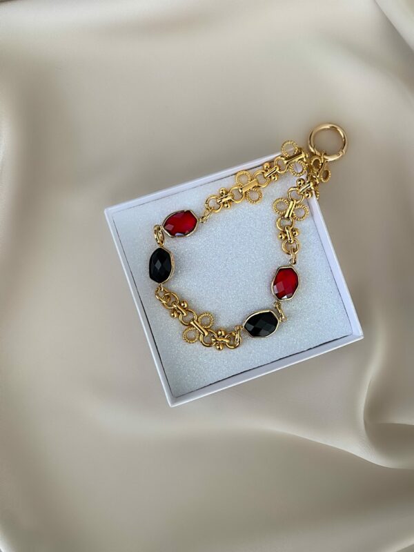 «LAURA» Semi-Fine Chain Choker Necklace