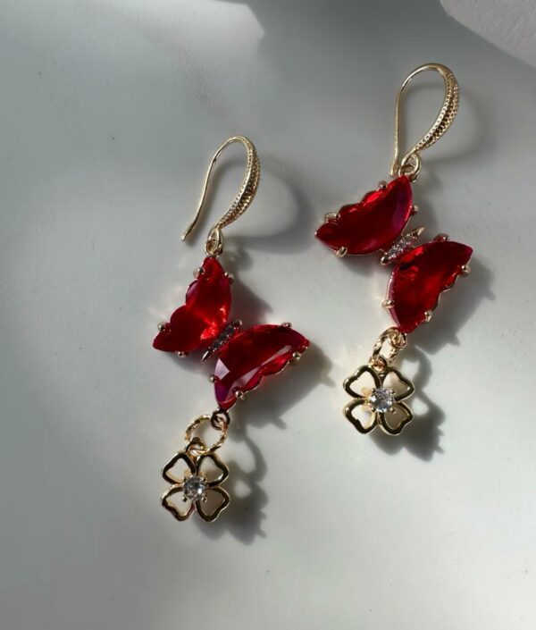 Elegant Dangling Earrings