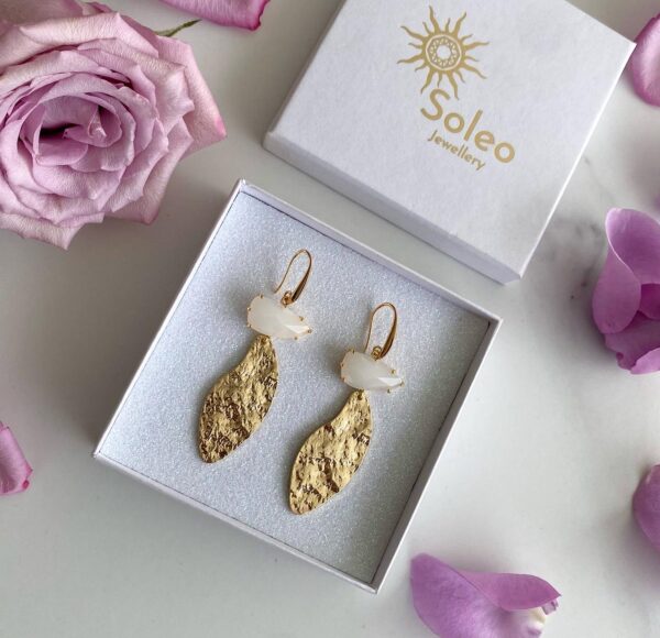 «FOGLIE» Trendy Gold-Plated & Crystal Glass Drop Earrings