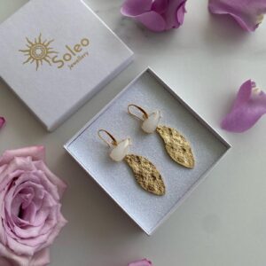 «FOGLIE» Trendy Gold-Plated & Crystal Glass Drop Earrings - Image 4