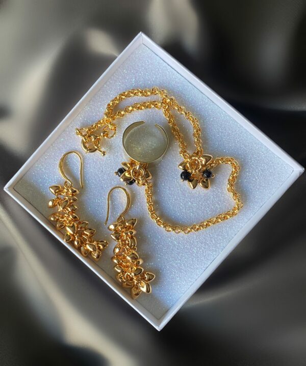 «KOURTNEY» Trendy Chain Sizeless Ring-Bracelet & Earrings Jewellery Set⠀