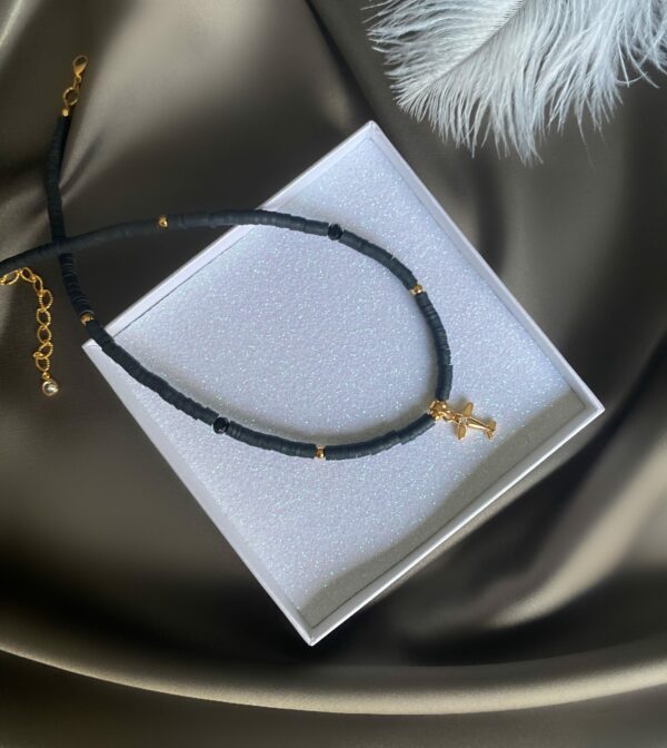 «COME FLY WITH ME» Trendy Resin Necklace-Choker With Small Airplane Charm