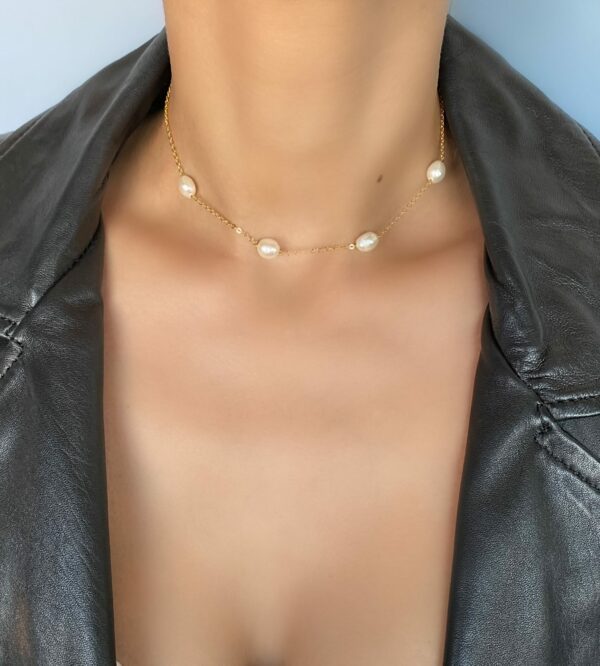 «PERLE» Petite Choker Necklace With Natural Pearls