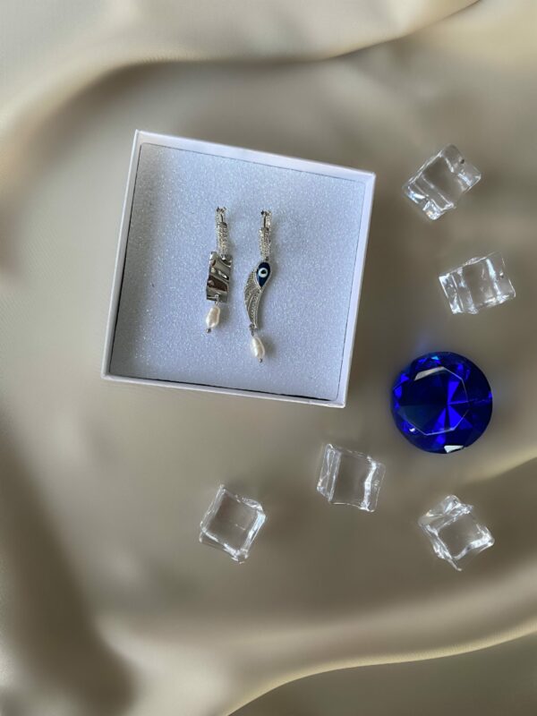 «SPELL» Semi-Fine Earrings With - Congo Lock⠀