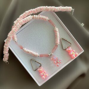 «GUMMY BEAR» Trendy Resin And Pink Quartz Necklace-Choker And Earrings Jewellery Set⠀ - Image 4
