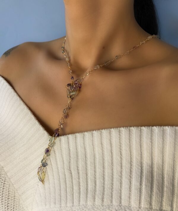 Elegant draping necklace