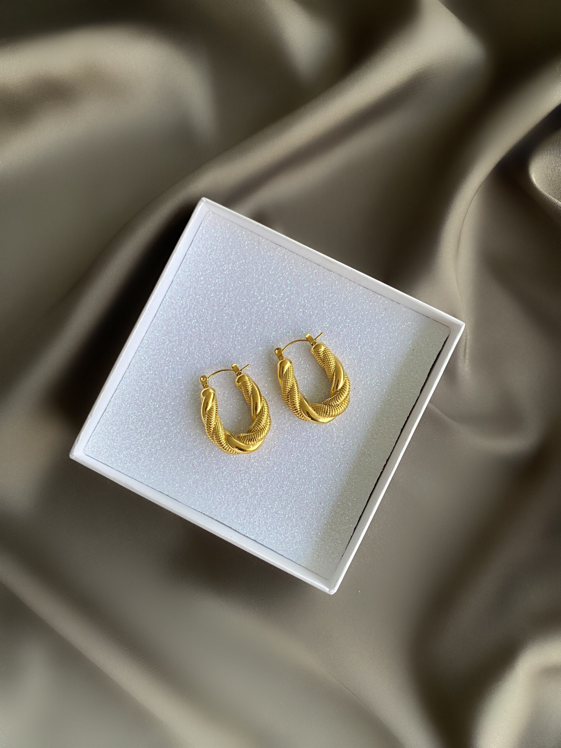 «BELLANA» Waterproof Earrings For Women / Gold Color – Soleo