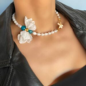 «PETITE FLORAL» Semi-Fine Natural Pearl Stone Luxury Necklace & Earrings Jewellery Set⠀ - Image 4