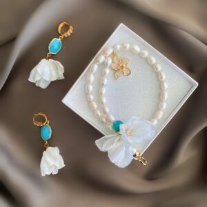 «PETITE FLORAL» Semi-Fine Natural Pearl Stone Luxury Necklace & Earrings Jewellery Set⠀ - Image 6