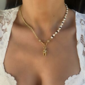 «TRENDY TEDDY» Semi-Fine Luxury Pearl And Chain Necklace ⠀ - Image 4