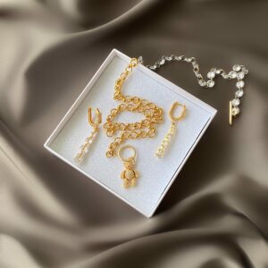 «MISHA» Beautiful Chain and Crystals Necklace And Crystal Earrings Luxury Jewellery Set - Image 2