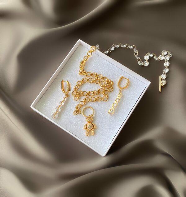 «MISHA» Beautiful Chain and Crystals Necklace And Crystal Earrings Luxury Jewellery Set