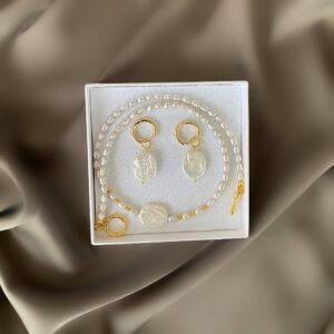«MICHELLE» Semi-Fine Necklace And Earrings Beautiful Pearls Jewellery Set - Image 2