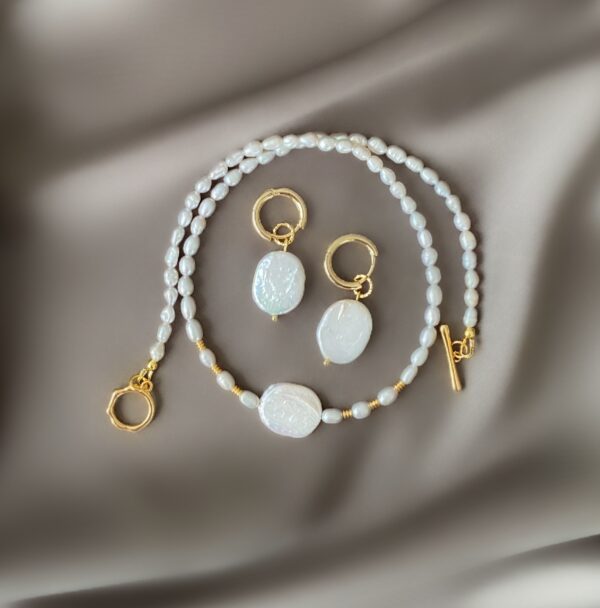 «MICHELLE» Semi-Fine Necklace And Earrings Beautiful Pearls Jewellery Set