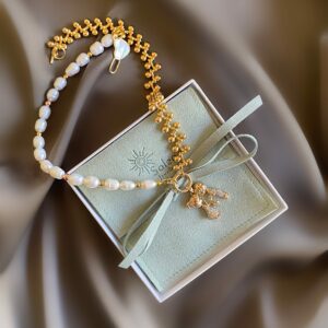 «TÊTE-À-TÊTE» Semi-Fine Chain And Pearl Necklace With Swarovski Crystals Pendant - Image 3
