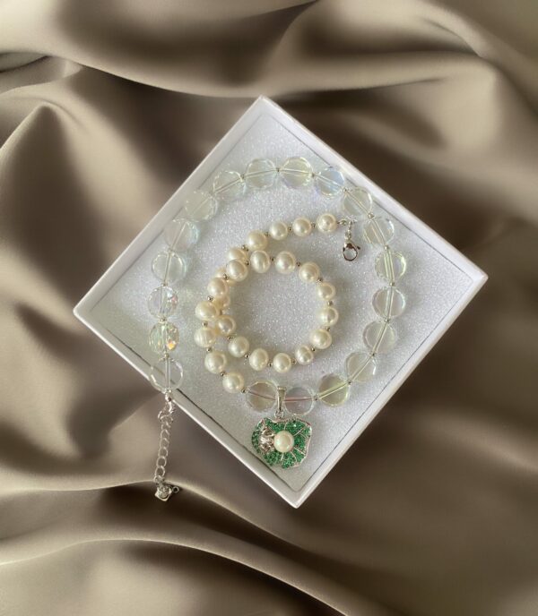 «TSAREVNA LYAGUSHKA» Semi-Fine Natural Pearl And Crystal Necklace With Swarovski Pendant