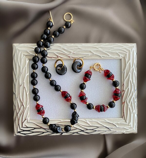 «AKASHA» Trendy Semi-Fine Bracelet, Necklace & Earrings Jewellery Set⠀