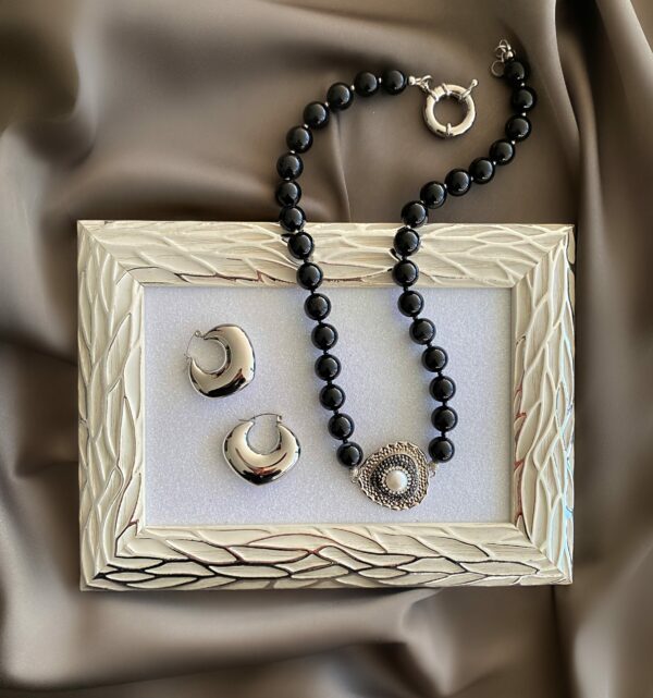 «DANAE» Semi-Fine Natural Stone Necklace and Earrings Jewelry Set⠀