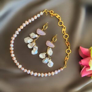 «PERLA» Beautiful & Luxury Necklace With Baroque Pearls & Earrings Jewellery Set - Image 3