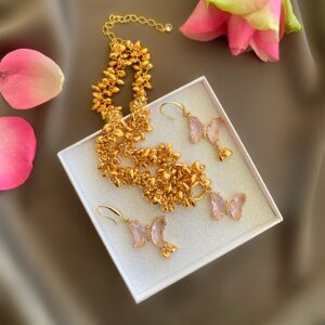 «PRETTY BUTTERFLY» Trendy Chain Necklace & Earrings Jewellery Set - Image 2