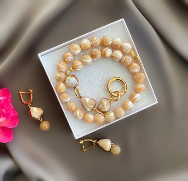 «MACCHIATO» Semi-Fine Natural Stone Necklace & Earrings Jewellery Set⠀
