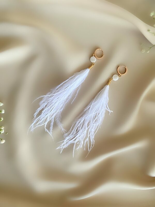 «ANGELICO» Semi-Fine Beautiful Feather Earrings White ⠀