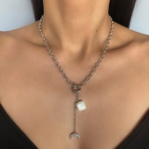 «MESE A LUNA» Trendy Chain Necklace & Asymmetrical Earrings Jewellery Set - Image 6