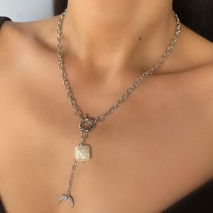«MESE A LUNA» Trendy Chain Necklace & Asymmetrical Earrings Jewellery Set - Image 5