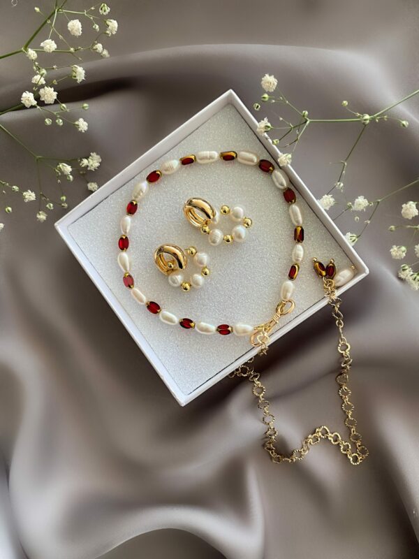 «RUBY» Semi-Fine Pearls & Crystals Choker Necklace & Earrings Jewelry Set⠀