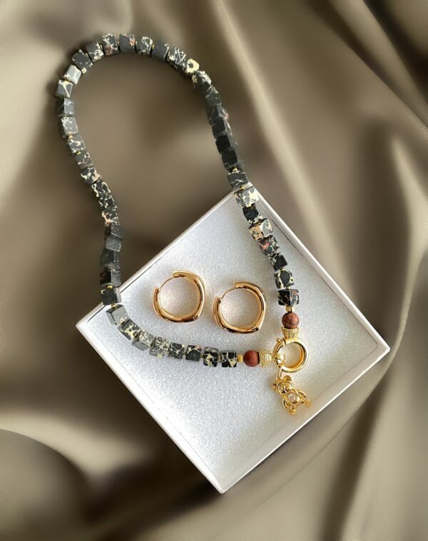 «FUZZY WUZZY» Semi-Fine Natural Stone Necklace With Cute Teddy Pendant And Earrings Luxury Jewelry Set