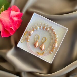 «AVA» Semi-Fine Pearl & Natural Stone Luxury Necklace ⠀ - Image 3