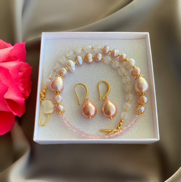 «AVA» Semi-Fine Pearl & Natural Stone Luxury Necklace ⠀