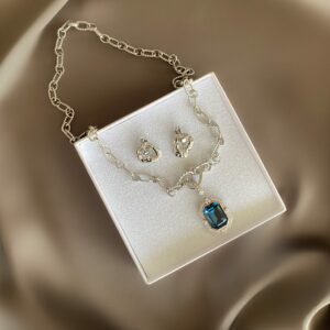 «BLUELAND» Semi-Fine Beautiful Chain Necklace With Swarovski Crystals Pendant & Earrings Jewellery Set - Image 3