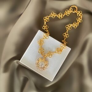 «CHARLOTTE» Semi-Fine Chain Luxury Necklace With Beautiful Swarovski Crystals Pendant ⠀ - Image 2