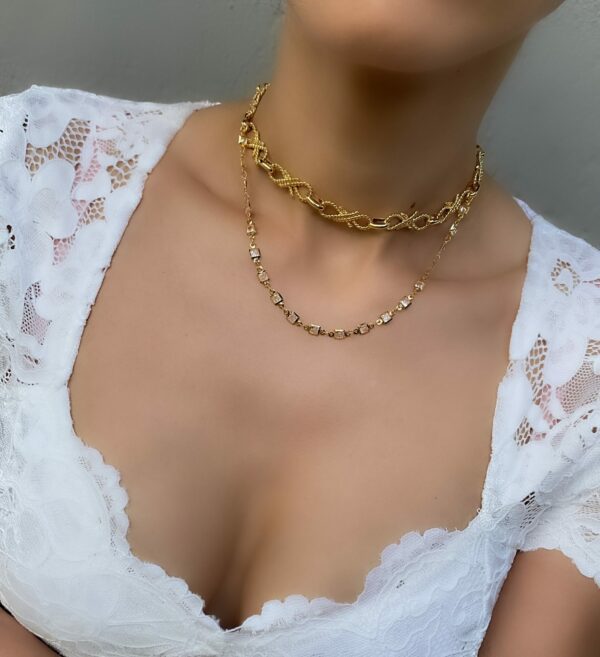 «NASTASIA» Beautiful Chain and Cubic Zirconia Necklace Choker