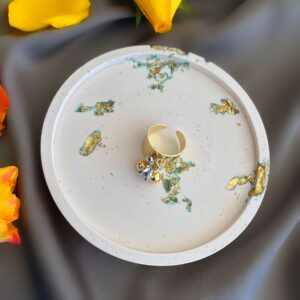 «JADI» Trendy Sizeless Ring With Beautiful Charms - Image 2