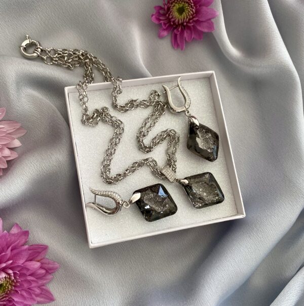 «QUEEN OF THE NIGHT» Gorgeous Crystal Necklace & Earrings Luxury Jewellery Set