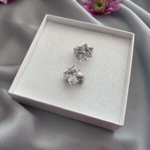 «SQUARE CRYSTAL» Beautiful Czech Crystal Earrings-Clips Silver Color - Image 5