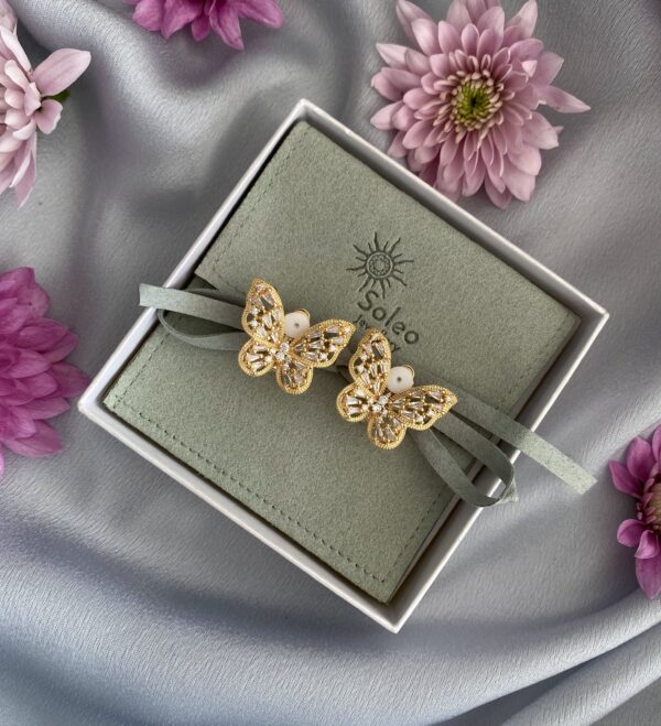 «BUTTERFY» Beautiful Cubic Zirconia Earrings-Clips Gold Color