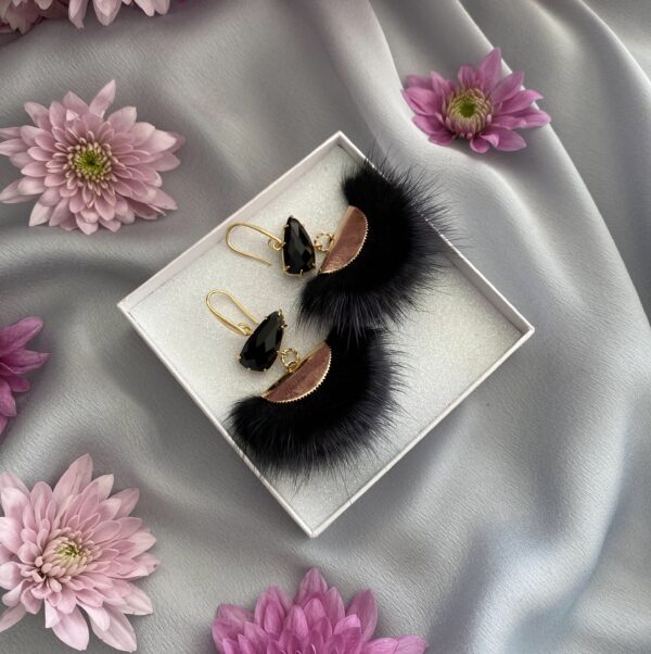 «À LA RUSSE» Trendy Earrings With Black & Grey Fur - Hooks