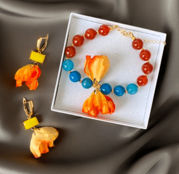 «PETITE FLORAL» Semi-Fine Natural Stone Luxury Bracelet And Earrings Jewellery Set⠀