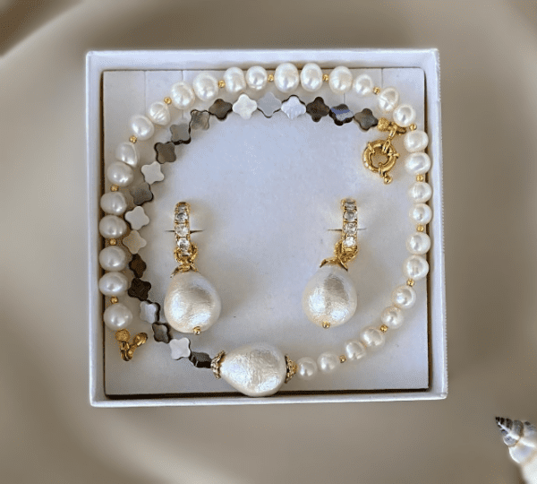 «YEMAYA» Natural Pearl, Seashell Stone Choker Necklace & Earrings Luxury Jewellery Set⠀
