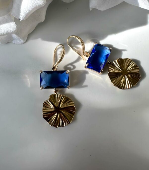 Luxurious Luster Earrings