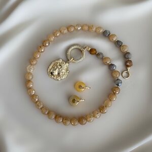 «UNTAMED» Luxury Natural Stone Semi-Fine Necklace And Earrings Set ⠀ - Image 2